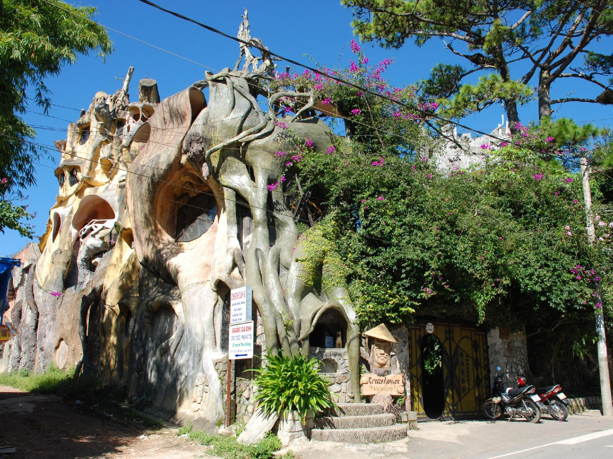 Crazy House Đà Lạt